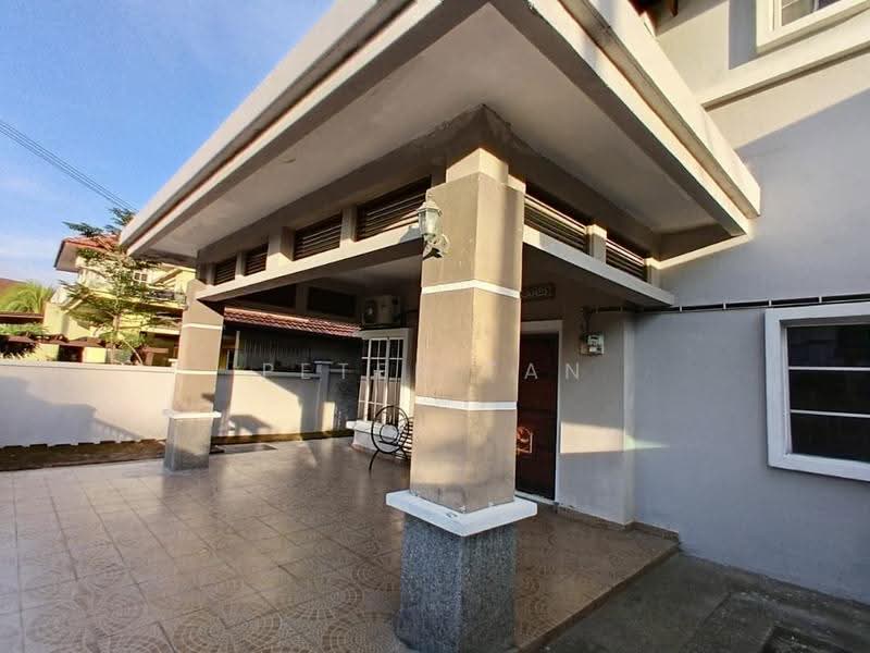 Rumah Kluster untuk Disewa di Bandar Bukit Mahkota (Bangi) - Peter Tan - Exterior - PropertyGuru.com.my