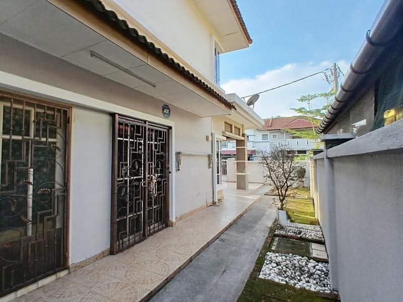 Rumah Kluster untuk Disewa di Bandar Bukit Mahkota (Bangi) - Peter Tan - Exterior - PropertyGuru.com.my