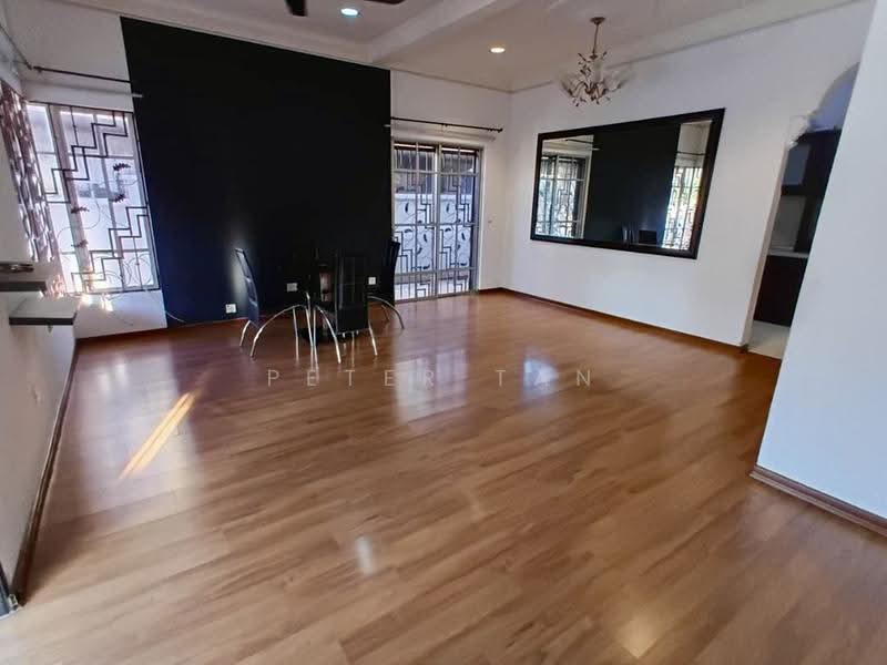Rumah Kluster untuk Disewa di Bandar Bukit Mahkota (Bangi) - Peter Tan - Living Room - PropertyGuru.com.my