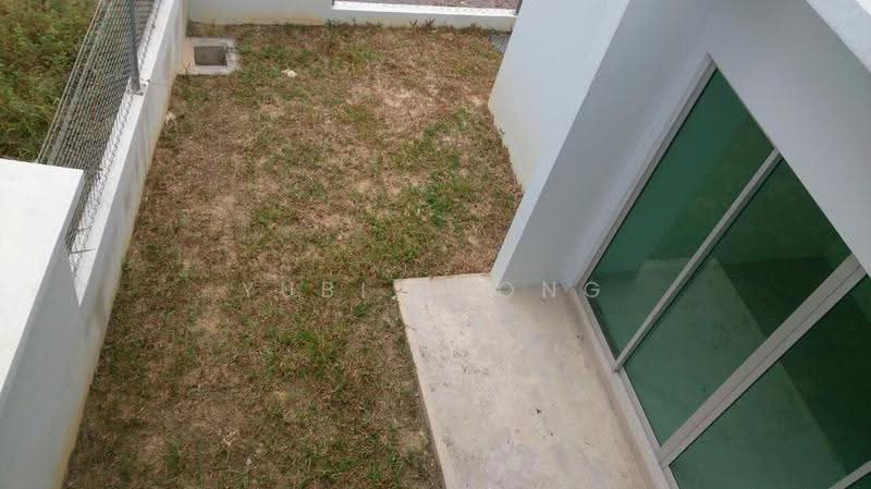 Rumah Teres 2-Tingkat untuk Dijual di Bandar Saujana Putra (Tanjong Duabelas) - Yubi Leong - Exterior - PropertyGuru.com.my