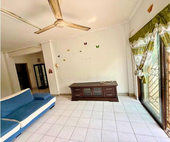 Apartment for Sale at Pan Vista - Philip . - Living Room - PropertyGuru.com.my