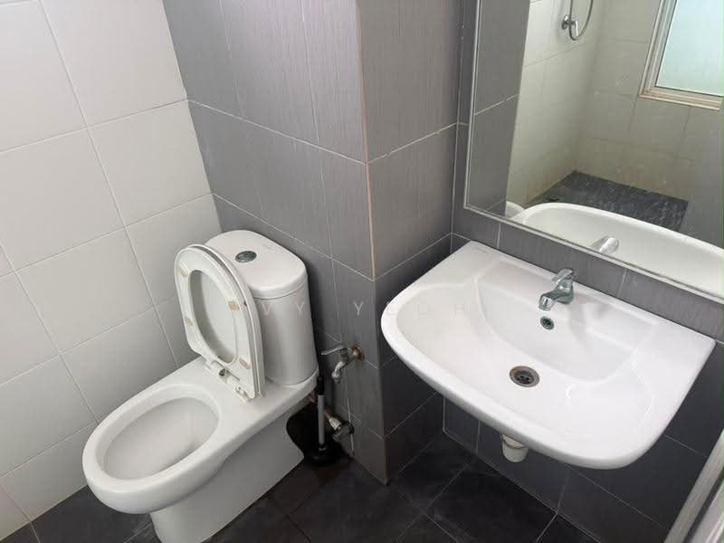 Condominium for Rent at SummerSkye Residences - Ivy Yeoh - Bathroom - PropertyGuru.com.my