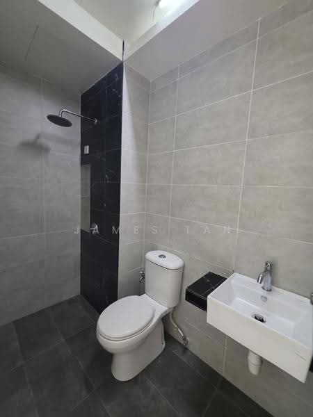 Kondominium untuk Dijual di QuayWest Residence - James Tan - Bathroom - PropertyGuru.com.my