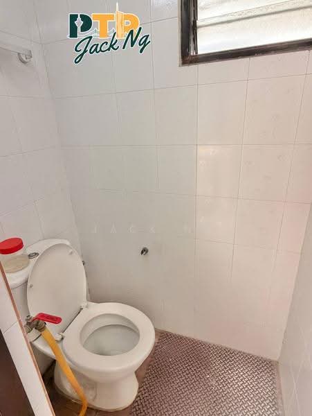 Rumah Teres 1-Tingkat untuk Disewa di Taman Inderawasih (Perai) - Jack Ng - Bathroom - PropertyGuru.com.my