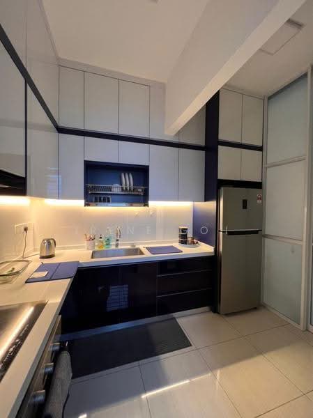 Condominium for Rent at Queens Residences Q1 @ Queens Waterfront - Irene Goh - Kitchen - PropertyGuru.com.my