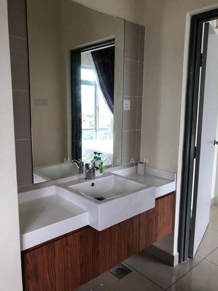 Service Residence for Sale at Manhattan - Max Kan - Bathroom - PropertyGuru.com.my