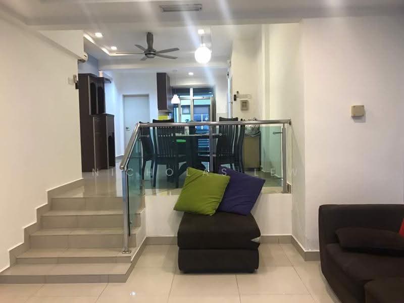 Condominium for Sale at Bayan Villa, Seri Kembangan - Nicholas Lew - Living Room - PropertyGuru.com.my