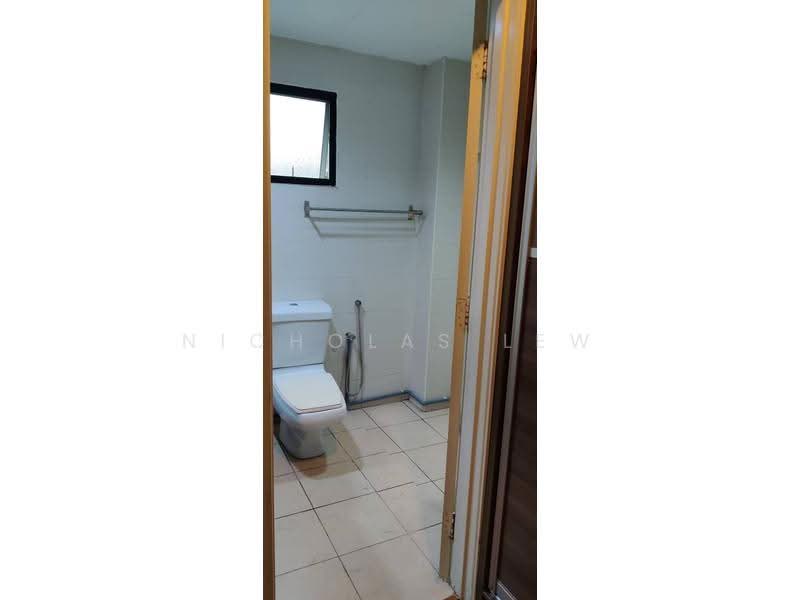 Condominium for Sale at Bayan Villa, Seri Kembangan - Nicholas Lew - PropertyGuru.com.my