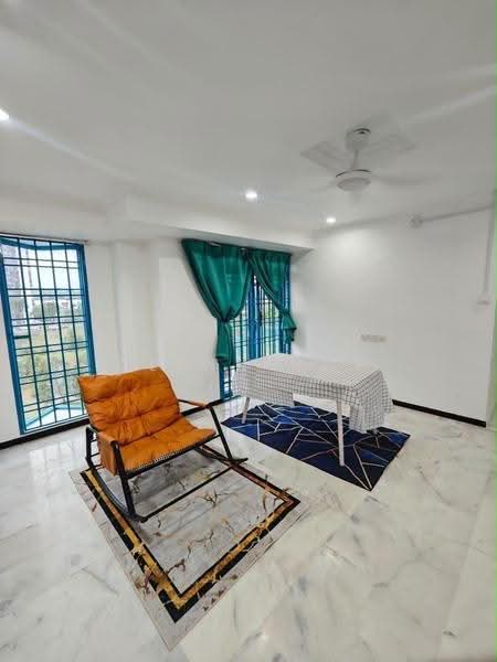 Kondominium untuk Disewa di Octville Condominium - Glenn Twe - Living Room - PropertyGuru.com.my