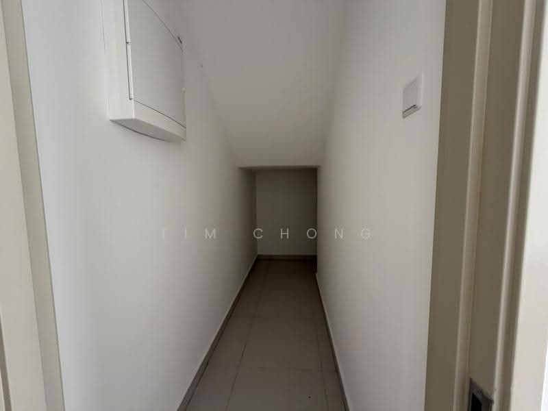 2-storey Terraced House for Sale in Taman Desa Cemerlang (Ulu Tiram) - Tim Chong - Corridor - PropertyGuru.com.my
