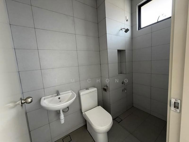 2-storey Terraced House for Sale in Taman Desa Cemerlang (Ulu Tiram) - Tim Chong - Bathroom - PropertyGuru.com.my