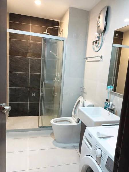Kondominium untuk Dijual di Bay Point @ Country Garden Danga Bay - NG ZEN XI - Bathroom - PropertyGuru.com.my