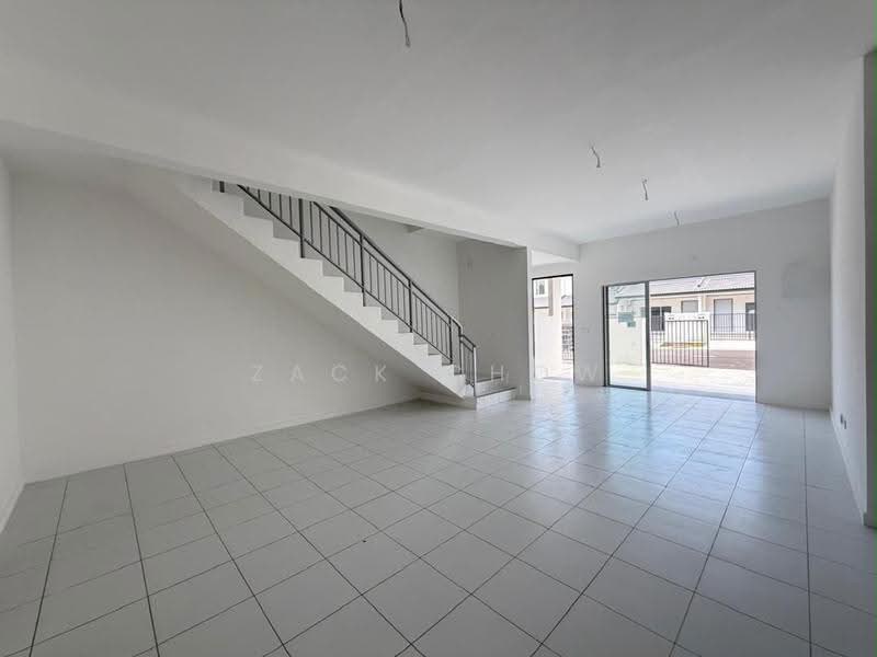 2-storey Terraced House for Sale in Taman Bestari Perdana (Pasir Gudang) - Zack Chow - Living Room - PropertyGuru.com.my