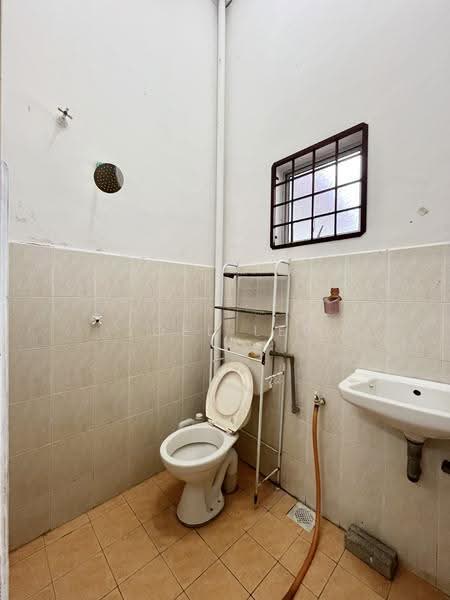 Rumah Teres 1-Tingkat untuk Dijual di Bidor (Perak) - Joel Lee - Bathroom - PropertyGuru.com.my