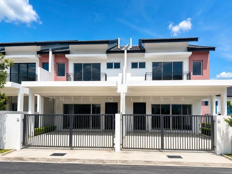 2-storey Terraced House for Sale in Senawang (Negeri Sembilan) - Yantie Qaleesya - Exterior - PropertyGuru.com.my