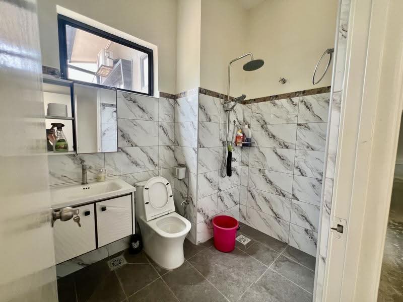 Bungalow House untuk Dijual di Seksyen 22 (Petaling Jaya) - Bernisa Bon - Bathroom - PropertyGuru.com.my