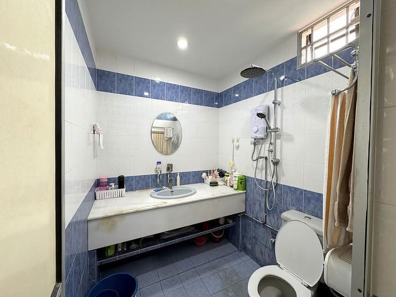 Semi-Detached House for Sale in Jelutong (Penang) - Eddy Lim - Bathroom - PropertyGuru.com.my