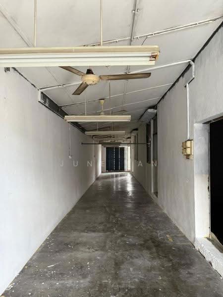 Terrace Factory for Rent in Taman Mount Austin (Tebrau) - June Tan - Corridor - PropertyGuru.com.my