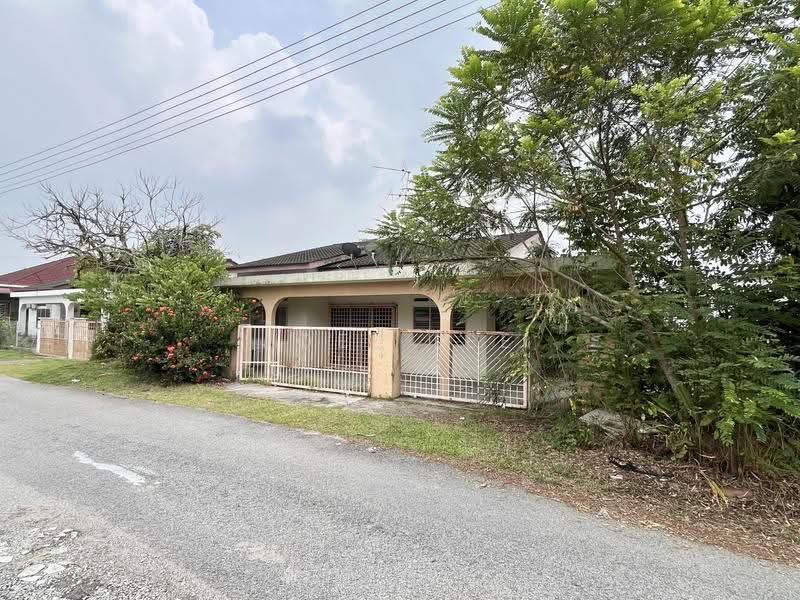 Bungalow House untuk Dijual di Bidor (Perak) - Joel Lee - Exterior - PropertyGuru.com.my