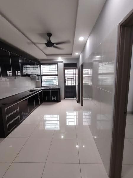 2-storey Terraced House for Sale in Bandar Tiram (Ulu Tiram) - Kimi Kiu - Kitchen - PropertyGuru.com.my