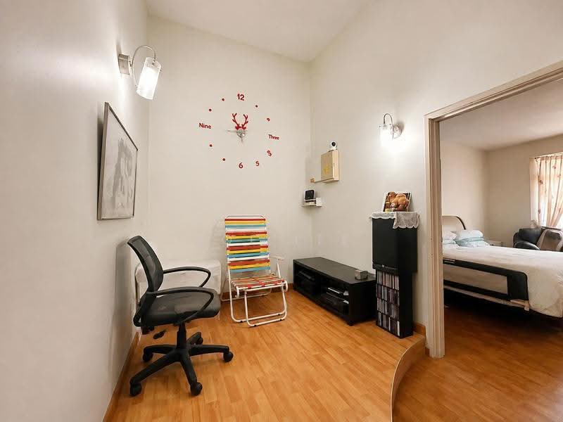 2-storey Terraced House for Sale in Taman Gaya (Ulu Tiram) - Zoe Lee - Living Room - PropertyGuru.com.my