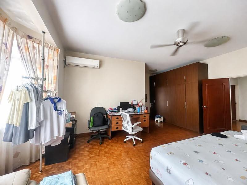 2-storey Terraced House for Sale in Taman Gaya (Ulu Tiram) - Zoe Lee - Bedroom - PropertyGuru.com.my