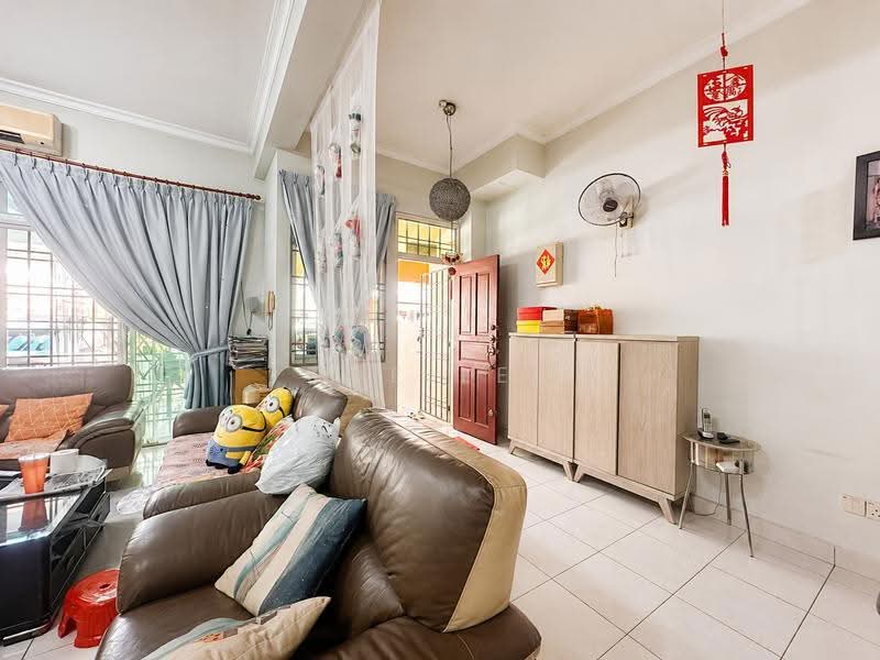 2-storey Terraced House for Sale in Taman Gaya (Ulu Tiram) - Zoe Lee - PropertyGuru.com.my