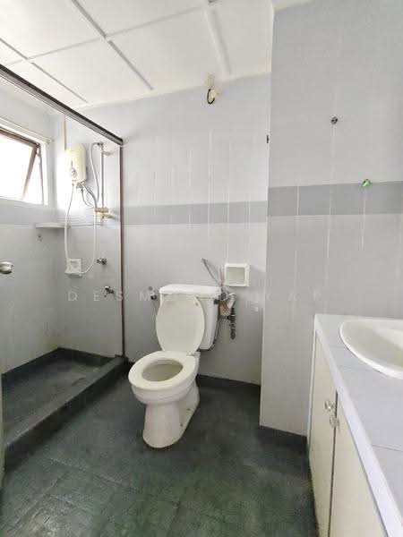 Apartment for Sale at Pan Vista - Desmond Yap - Bathroom - PropertyGuru.com.my