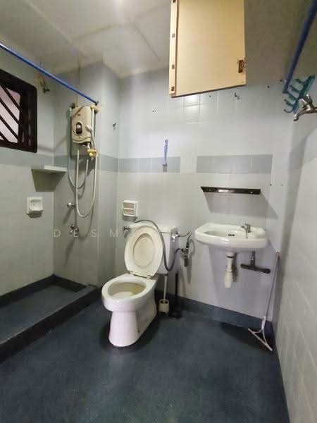 Apartment for Sale at Pan Vista - Desmond Yap - Bathroom - PropertyGuru.com.my