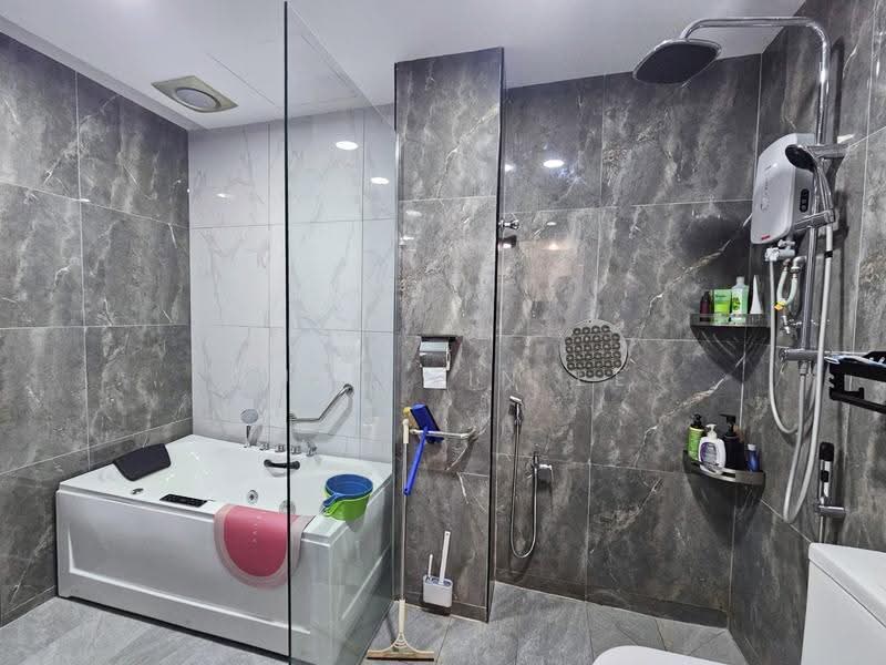 2-storey Terraced House for Sale in Putra Heights (Subang Jaya) - Lilian Ee - Bathroom - PropertyGuru.com.my