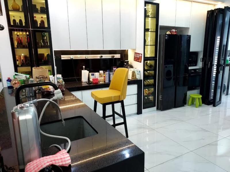 2-storey Terraced House for Sale in Putra Heights (Subang Jaya) - Lilian Ee - Kitchen - PropertyGuru.com.my