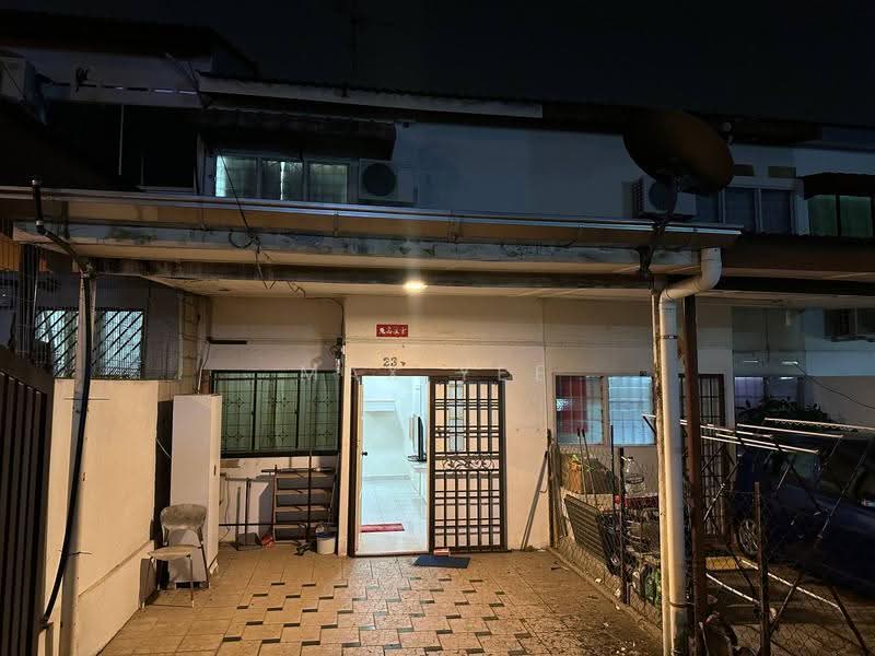 Rumah Teres 2-Tingkat untuk Disewa di Taman Daya (Johor Bahru) - Max Yee - Entrance - PropertyGuru.com.my