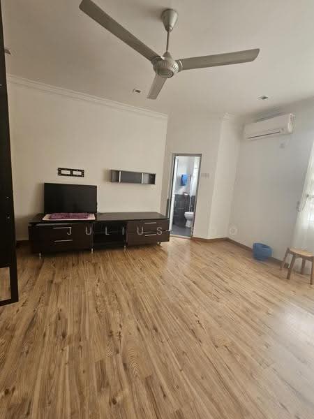 2-storey Terraced House for Sale in Taman Segar Perdana (Cheras) - Julius Soo - Living Room - PropertyGuru.com.my