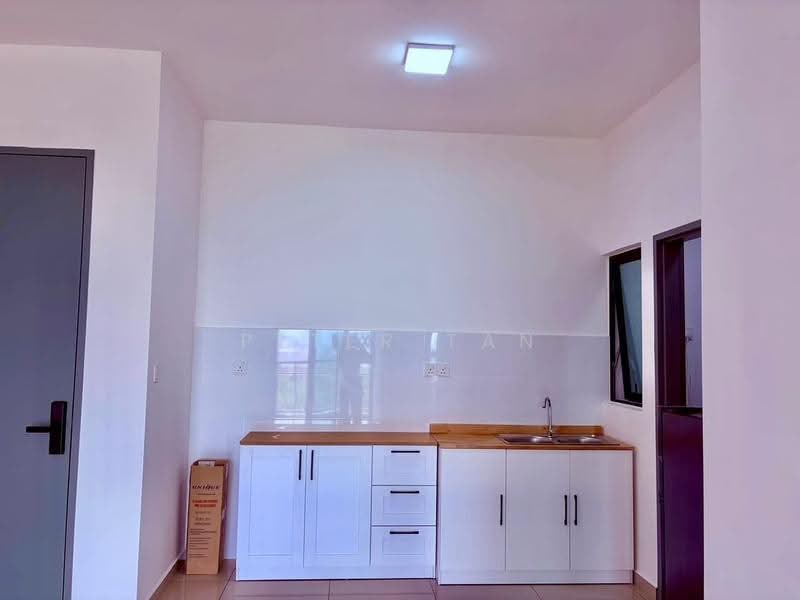 Kediaman Servis untuk Disewa di Parkland Residence - Peter Tan - Kitchen - PropertyGuru.com.my