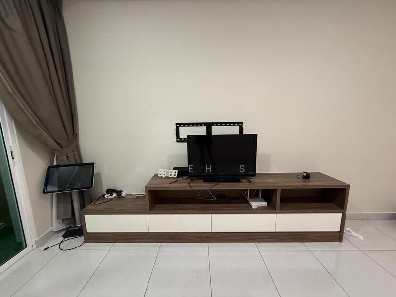 Kondominium untuk Disewa di Fairview Residence - Lim Keh Sin - Living Room - PropertyGuru.com.my