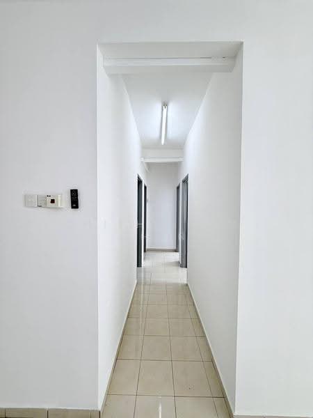 Pangsapuri untuk Disewa di Indah Court Apartment - Shieh Long Chen - Corridor - PropertyGuru.com.my