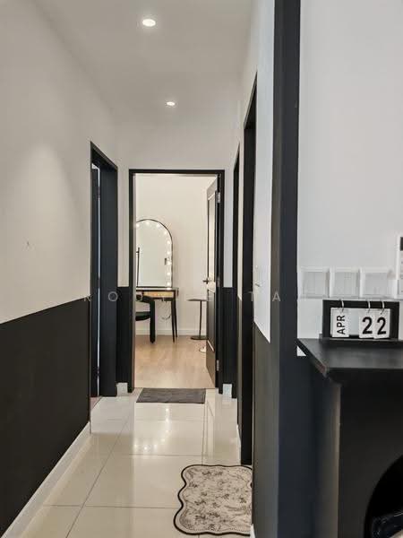 Condominium for Rent at Skyline KL - Rouyee Tan - Corridor - PropertyGuru.com.my
