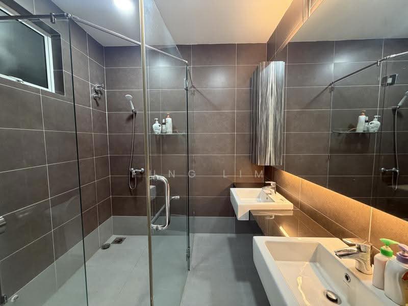 3-storey Terraced House for Sale in Taiping (Perak) - Fung Lim - Bathroom - PropertyGuru.com.my