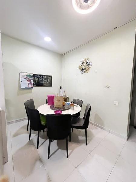 Rumah Teres 2-Tingkat untuk Dijual di Setia Tropika (Johor Bahru) - Kimi Kiu - Dining Room - PropertyGuru.com.my