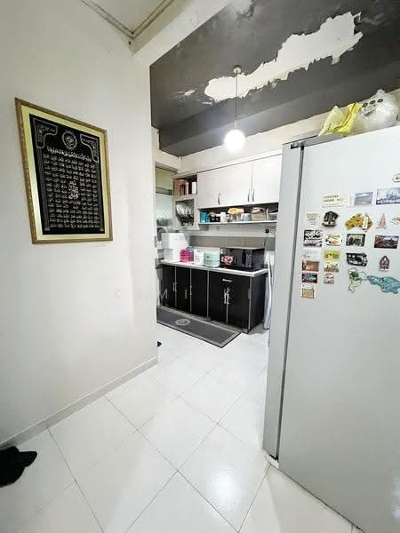 Rumah Teres 2-Tingkat untuk Dijual di Setia Tropika (Johor Bahru) - Kimi Kiu - Kitchen - PropertyGuru.com.my