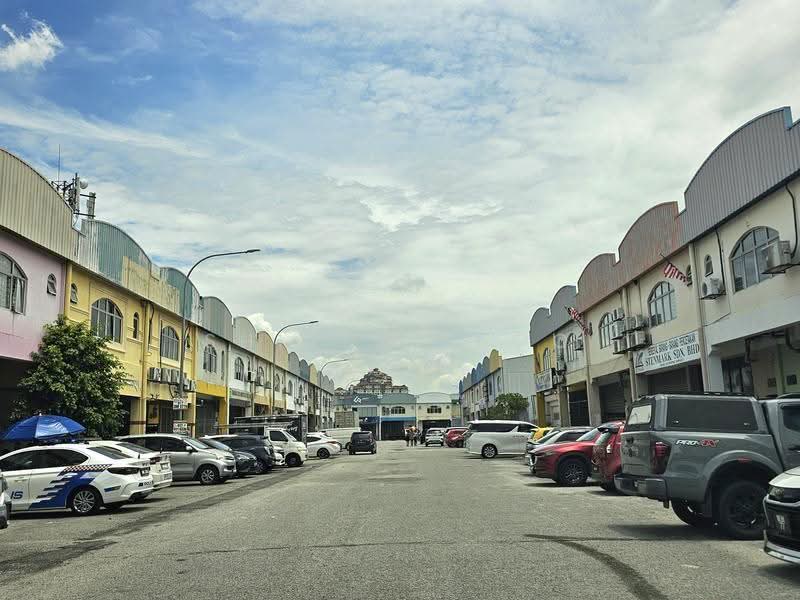 Kilang Teres untuk Dijual di Kepong (Selangor) - Shirley Koo - Exterior - PropertyGuru.com.my