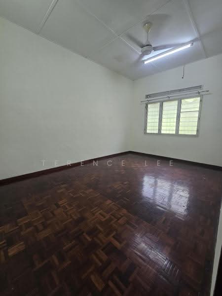 Rumah Teres 2-Tingkat untuk Disewa di Taman Gembira (Klang) - Terence Lee - Interior - PropertyGuru.com.my