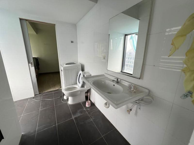 Service Residence for Rent at Halo Sunday @ Empire City - Alan Tai - Bathroom - PropertyGuru.com.my