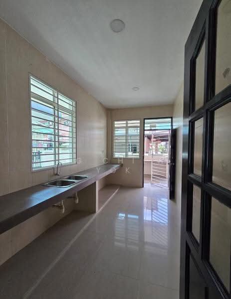 Rumah Berkembar untuk Disewa di Kota Kinabalu (Sabah) - Ng Chiew Yok - Kitchen - PropertyGuru.com.my