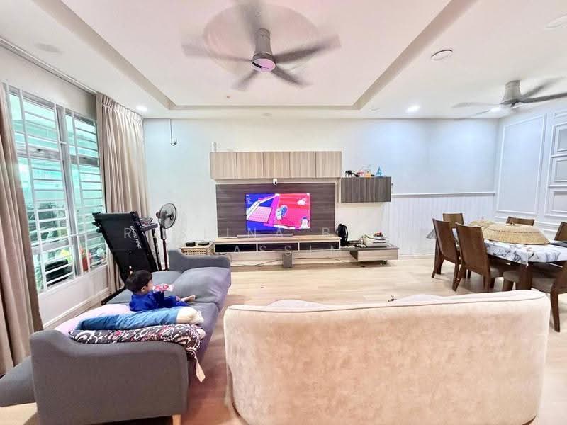 2-storey Terraced House for Sale in Gelang Patah (Johor) - Roslina Binti Kassim - Living Room - PropertyGuru.com.my