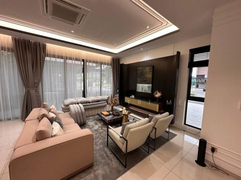 Bungalow House for Sale in Bandar Gamuda Cove (Dengkil) - Mohd Fitri MF - Living Room - PropertyGuru.com.my