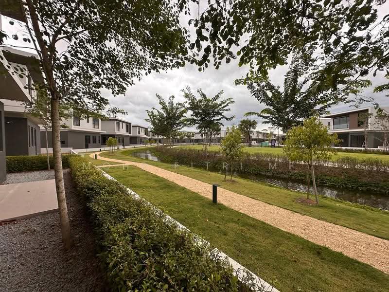 Bungalow House for Sale in Bandar Gamuda Cove (Dengkil) - Mohd Fitri MF - Exterior - PropertyGuru.com.my