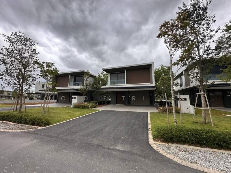 Bungalow House for Sale in Bandar Gamuda Cove (Dengkil) - Mohd Fitri MF - Exterior - PropertyGuru.com.my