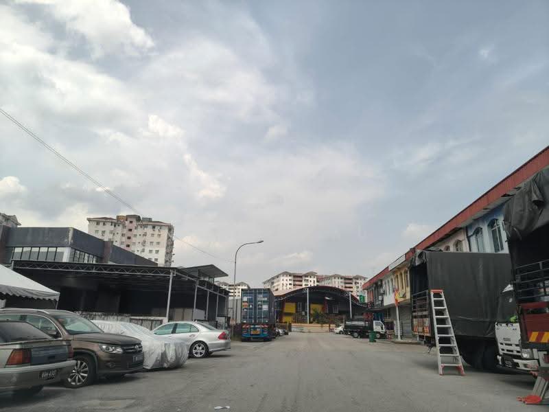 Factory for Rent in Subang Jaya (Selangor) - Nixon Lau - Exterior - PropertyGuru.com.my