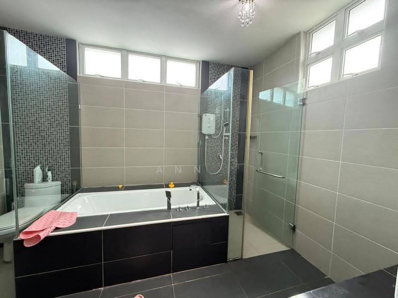 Rumah Teres 3-Tingkat untuk Dijual di Nusa Sentral (Iskandar Puteri (Nusajaya)) - Ann . - Bathroom - PropertyGuru.com.my